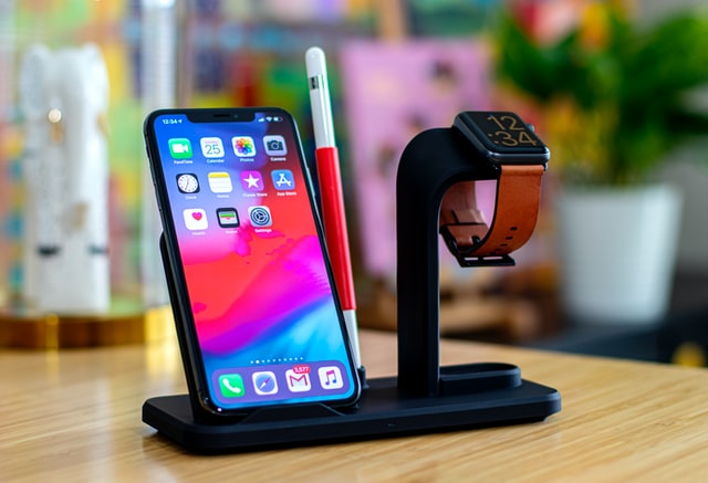 4 Wireless Chargers That Are the Best at Their Job!