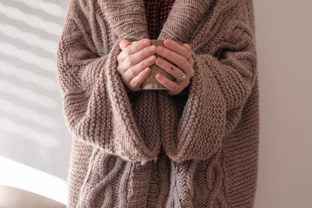 Stay Cozy on a Budget: Stylish Sweaters & Coats Under $30!